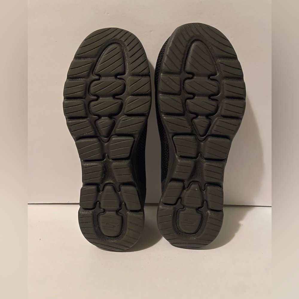 Skechers GOwalk Black Sneakers with Memory Foam Footbed Size 9 SKT7513E - Picture 3 of 4